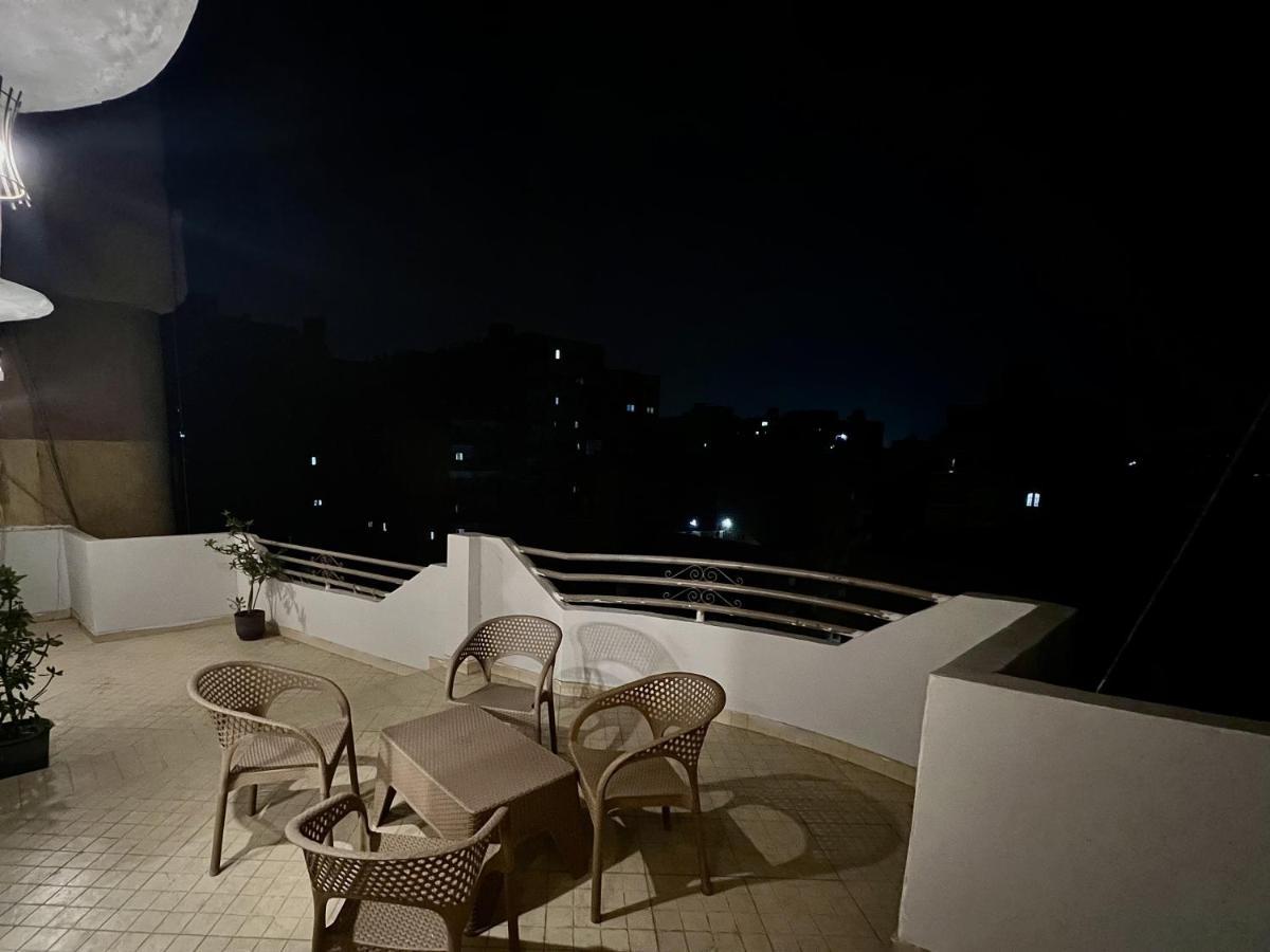Near The Pyramids Inn Nazlet el-Sîsi Extérieur photo